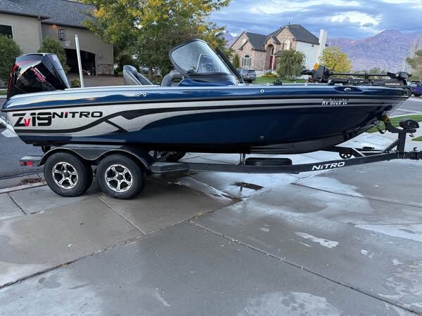 2019 Nitro ZV19 2023 Mercury ProXS 225