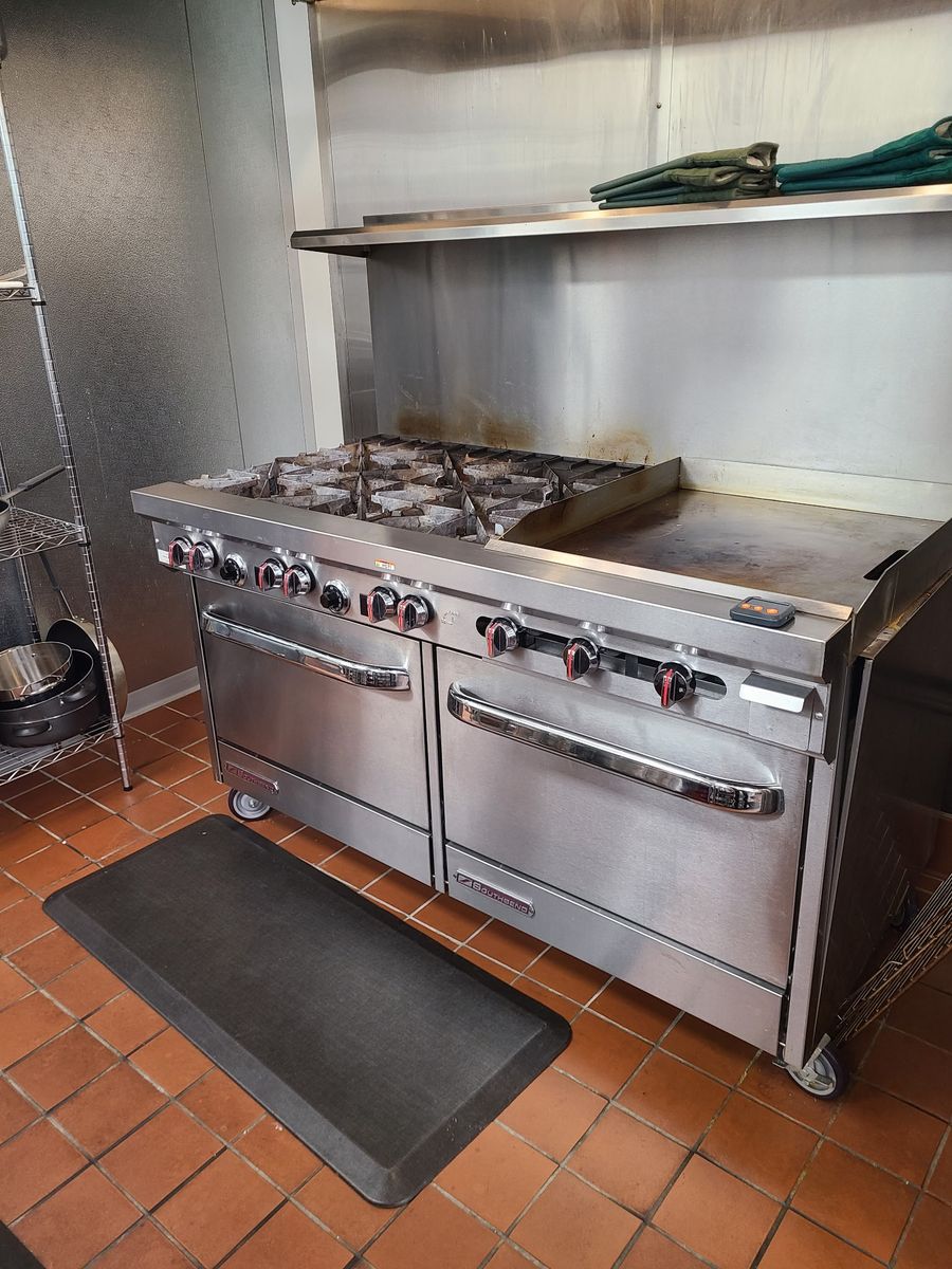 Southbend 6-Burner Commercial Gas Range with Griddle & Double Oven, Stainless Steel