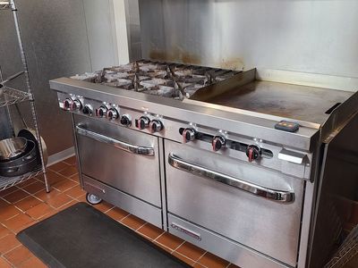 Southbend 6-Burner Commercial Gas Range with Griddle & Double Oven, Stainless Steel