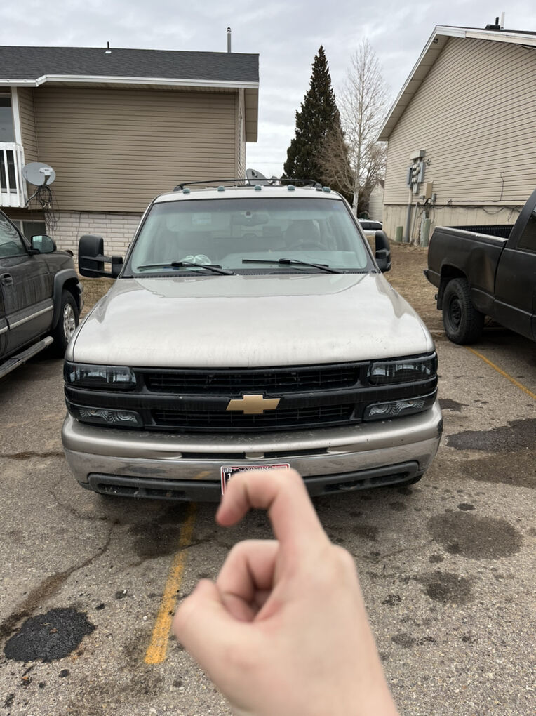 2001 CHEVROLET SUBURBAN 1500 LT