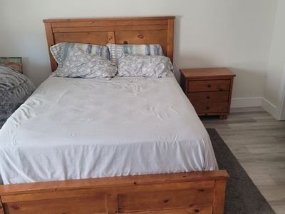 Queen bedroom set