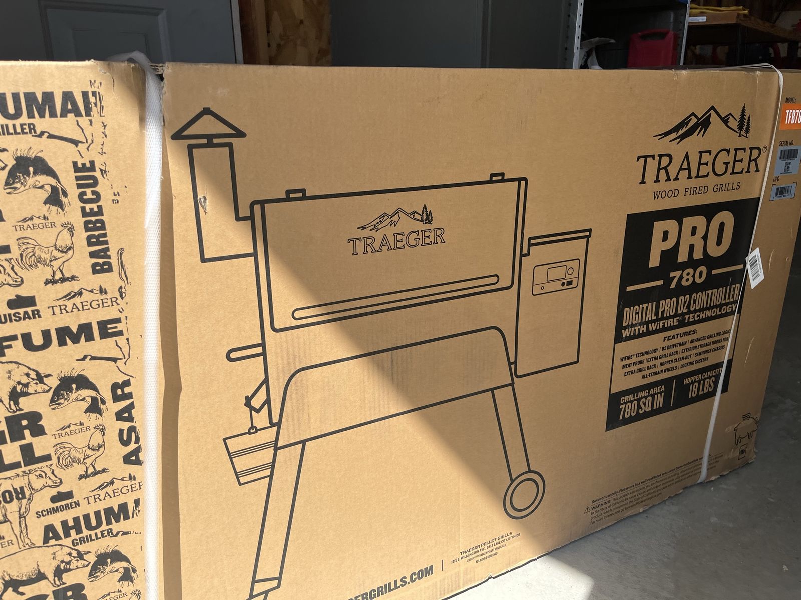 Traeger Pro 780 Pellet Grill - Bronze