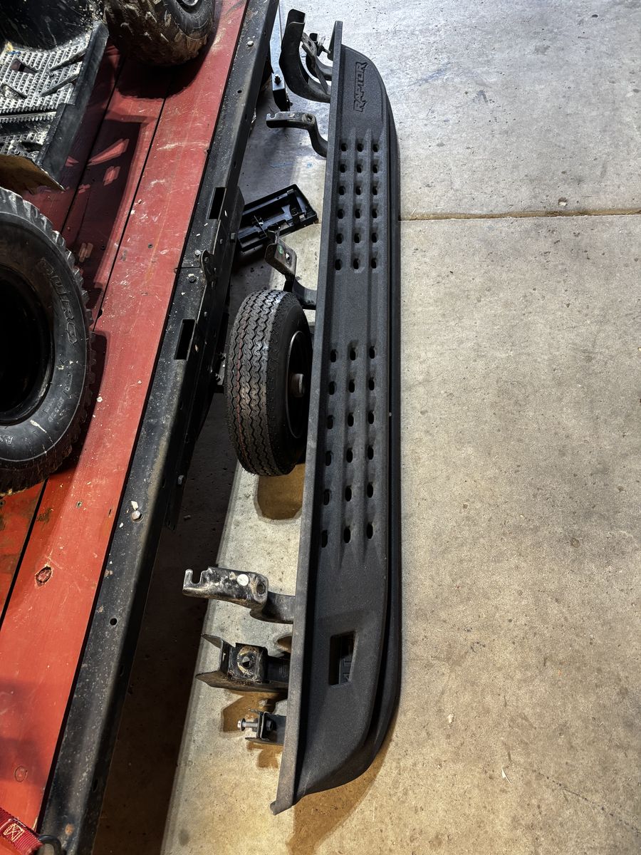 2024 Ford Ranger running boards.