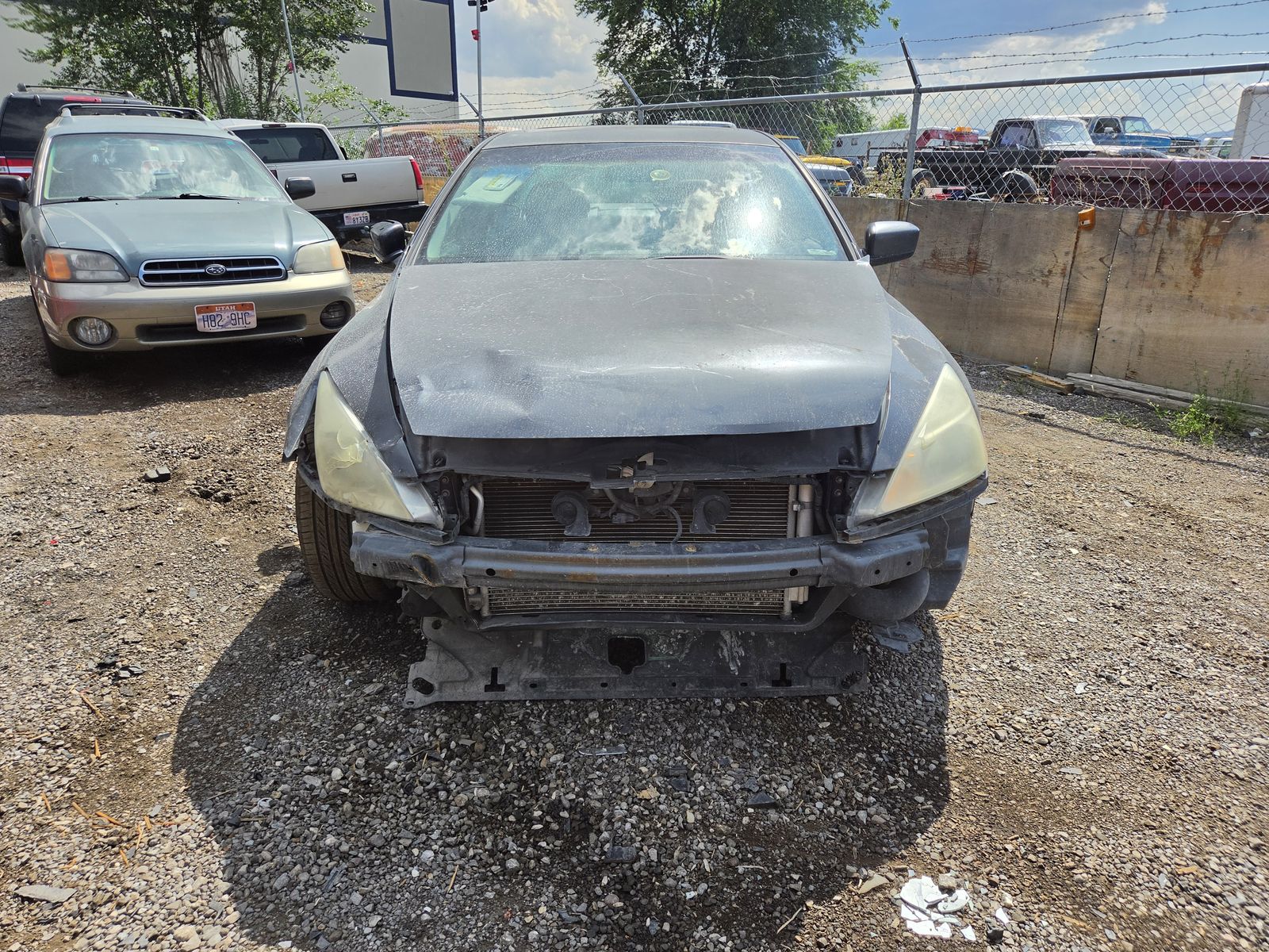 Main image 3