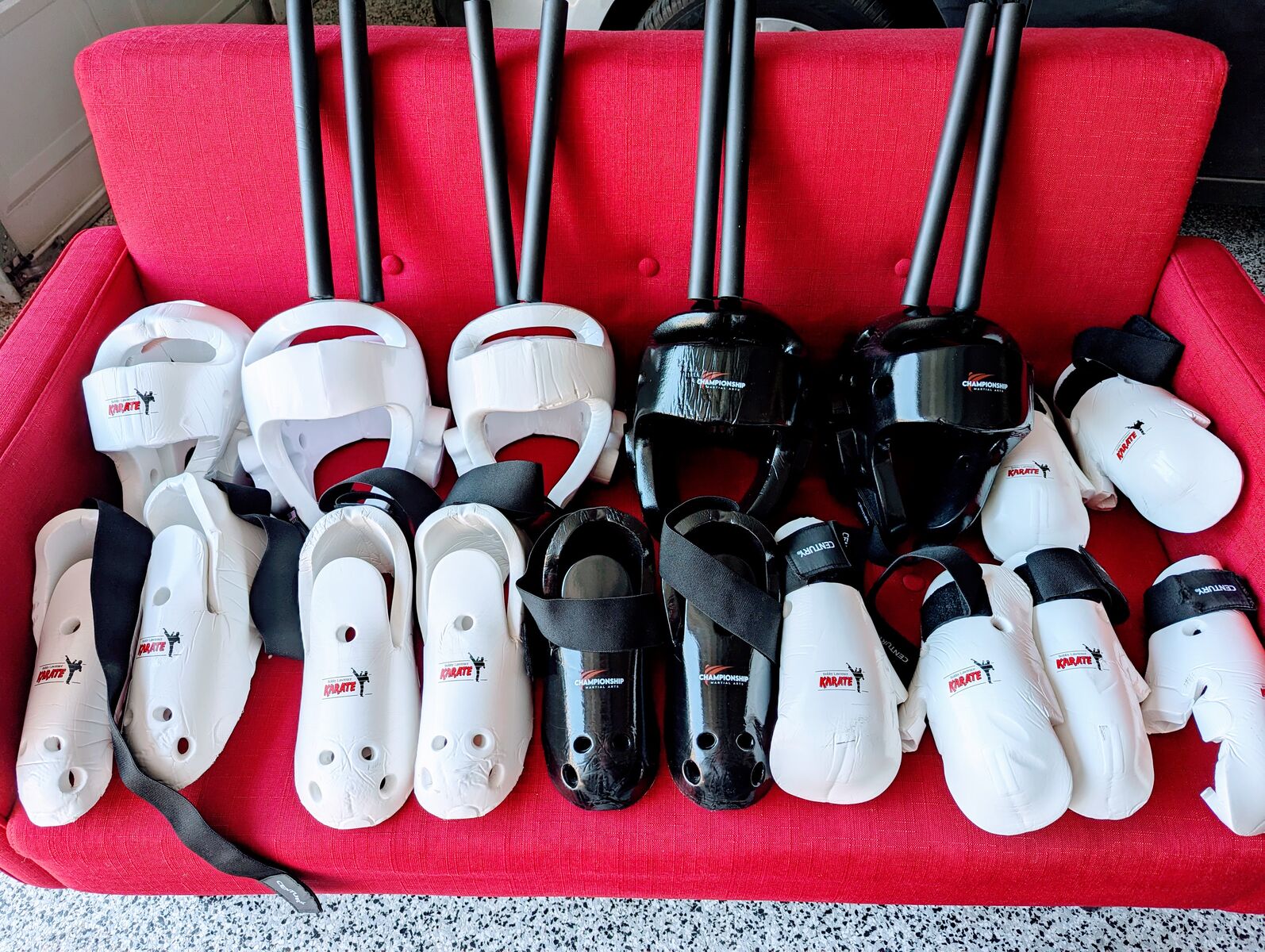 Karate Gloves, Helmet, Sparring Gear & Weapons Child - Adult