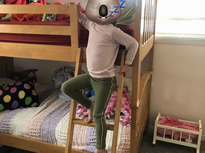 Bunk bed