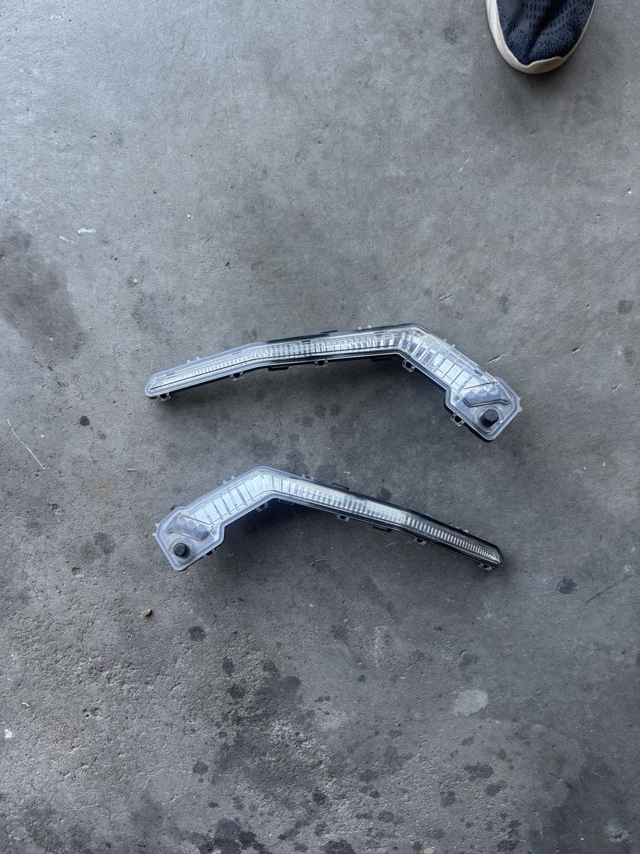 Can-Am X3 fang lights and rear window net