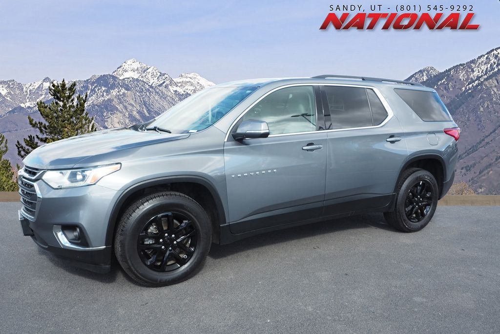 2021 Chevrolet Traverse LT Cloth