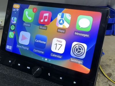 10 Car Radio CarPlay & Android Auto