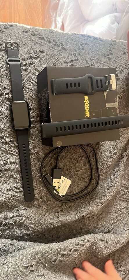 EGQINR Smart Watch Fitness Tracker