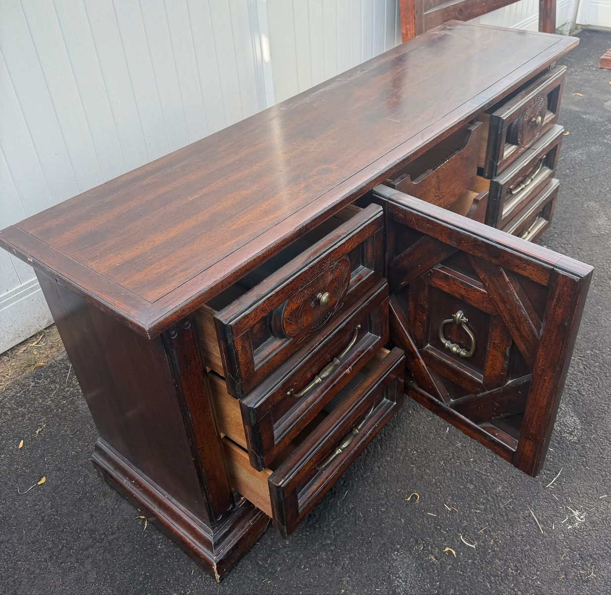 Solid dresser
