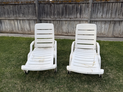 Pair of White Adjustable Chaise Lounge Chair