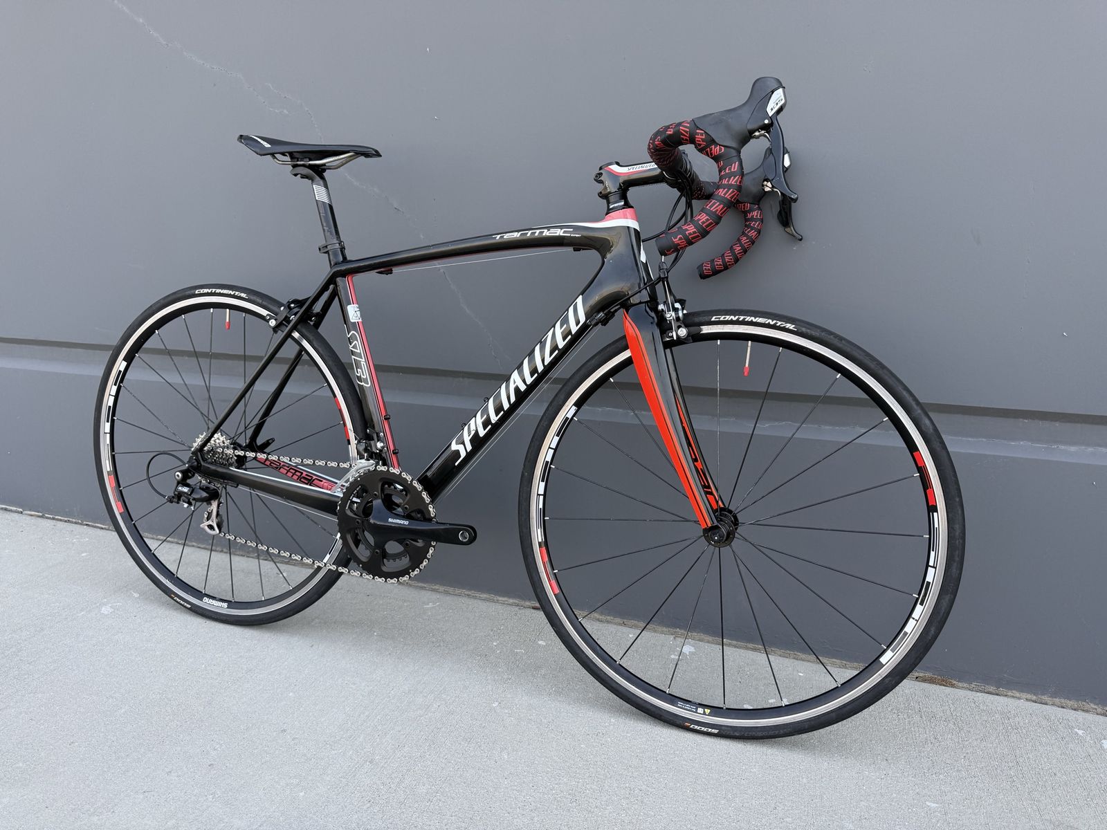 Specialized Tarmac SL3 Carbon Road Bike – Shimano 105 – 54 cm