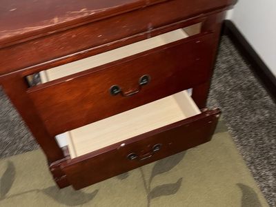 2 drawers nightstand