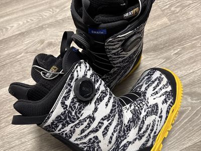 Men’s Burton Swath Snowboard Boot size 8
