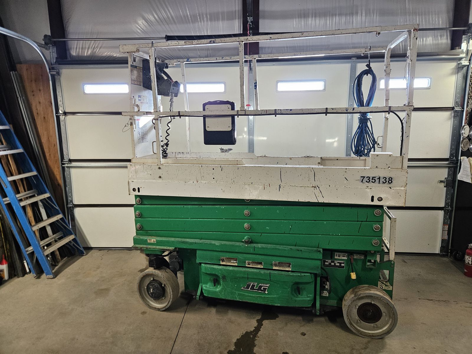 2015 JLG 2632ES scissor lift for sale.