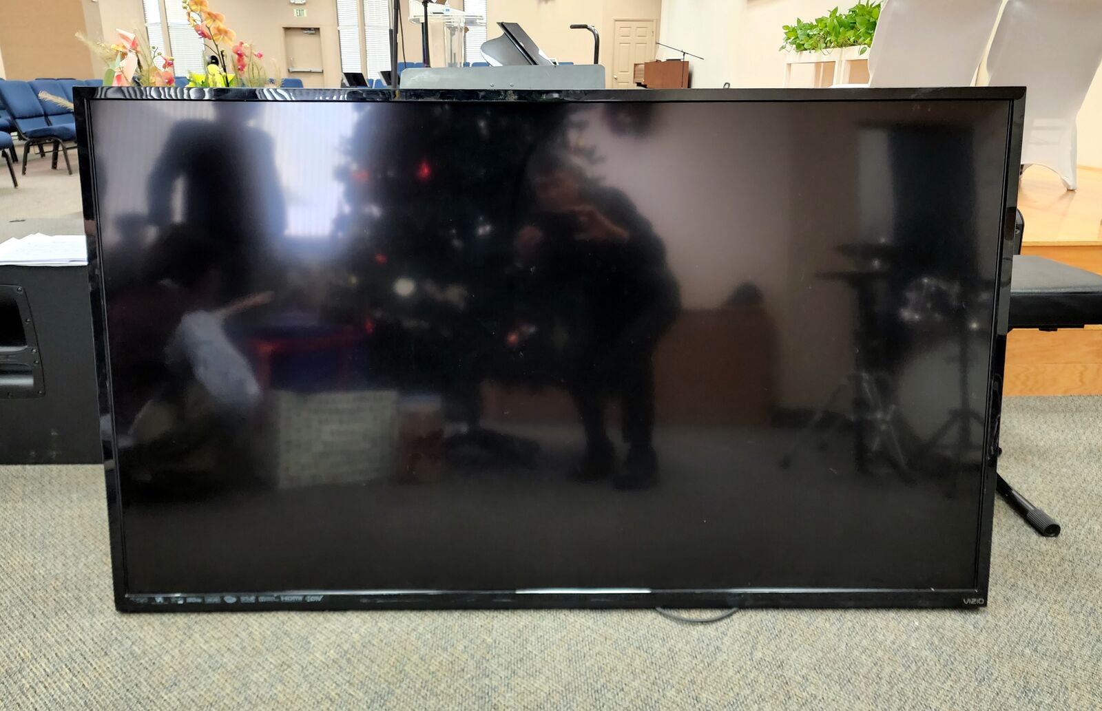 VIZIO 70" Razor LED Smart HDTV