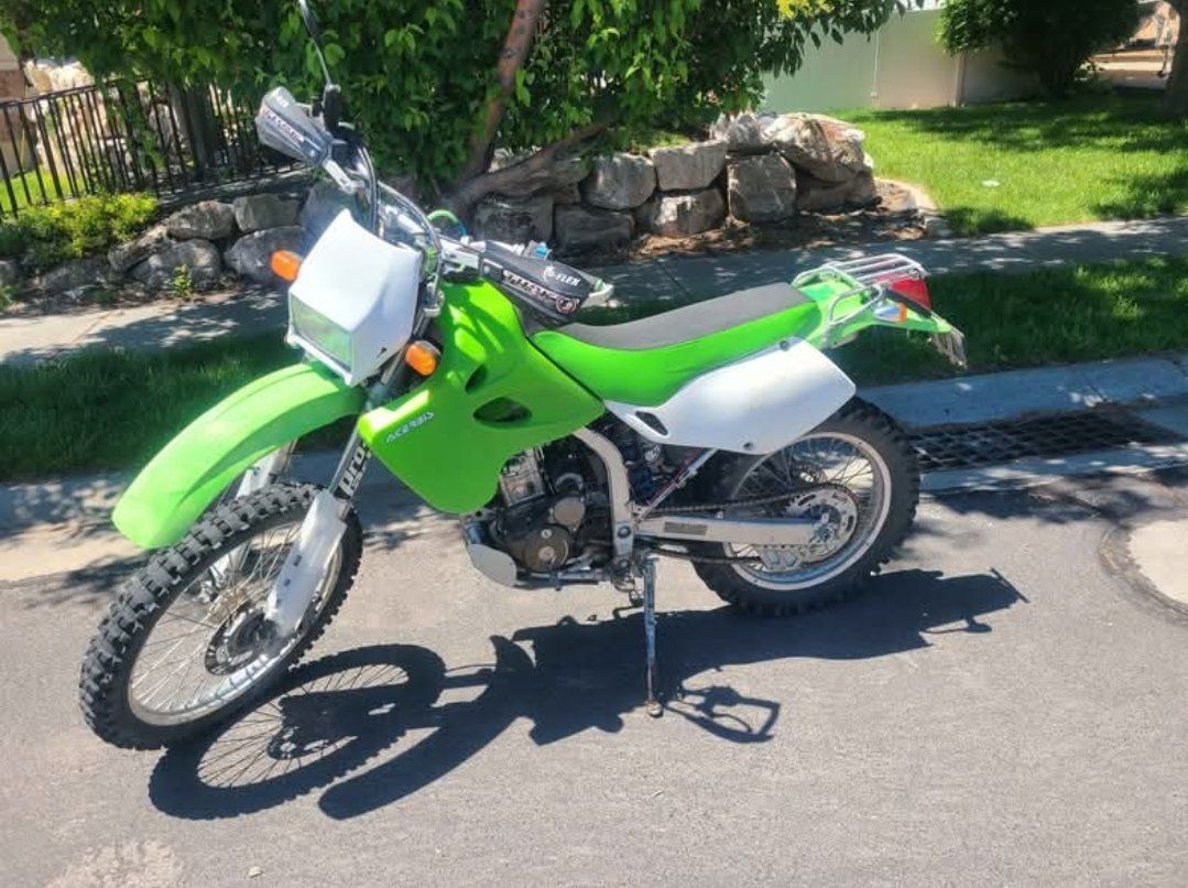 Street Legal, tall frame, dirt bike 07 Kawasaki KLX 250cc
