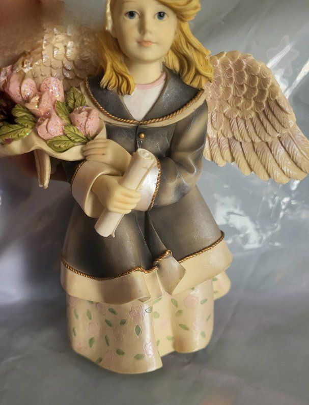 Main image 3