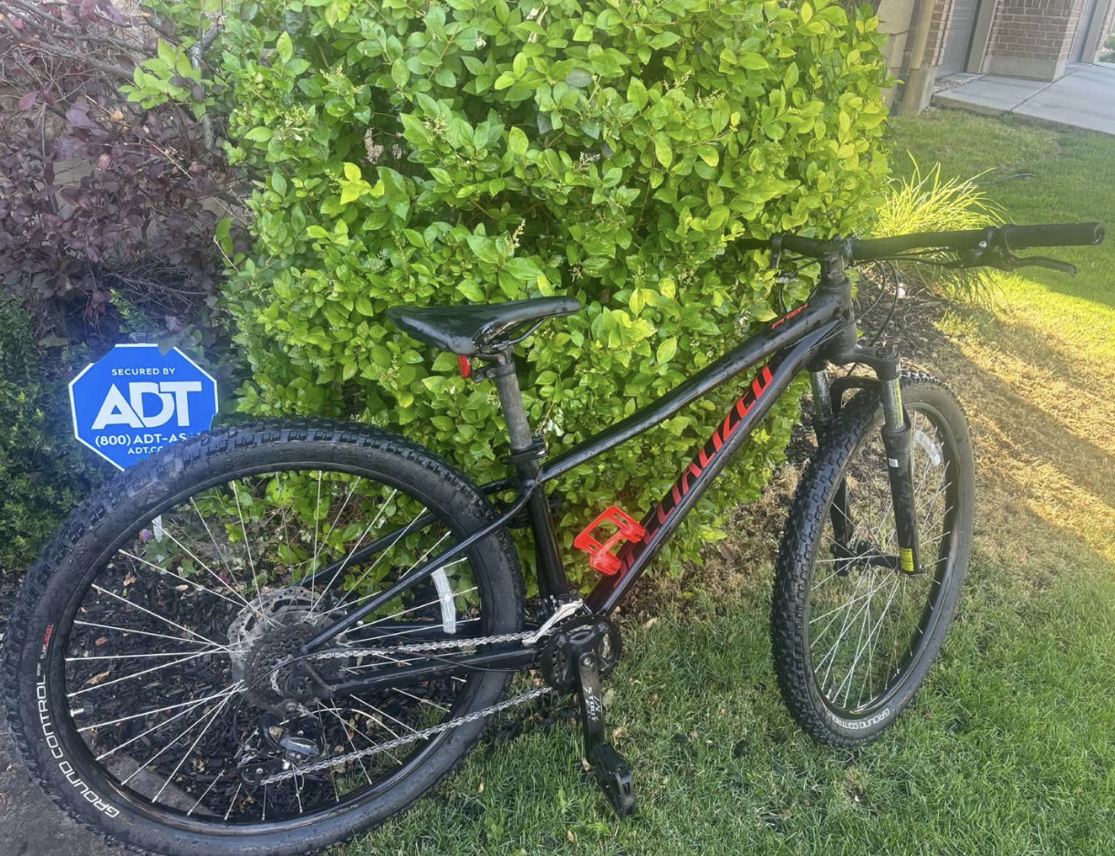 Awesome Specialized Pitch Mountain Bike- Small frame