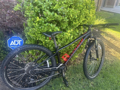 Awesome Specialized Pitch Mountain Bike- Small frame