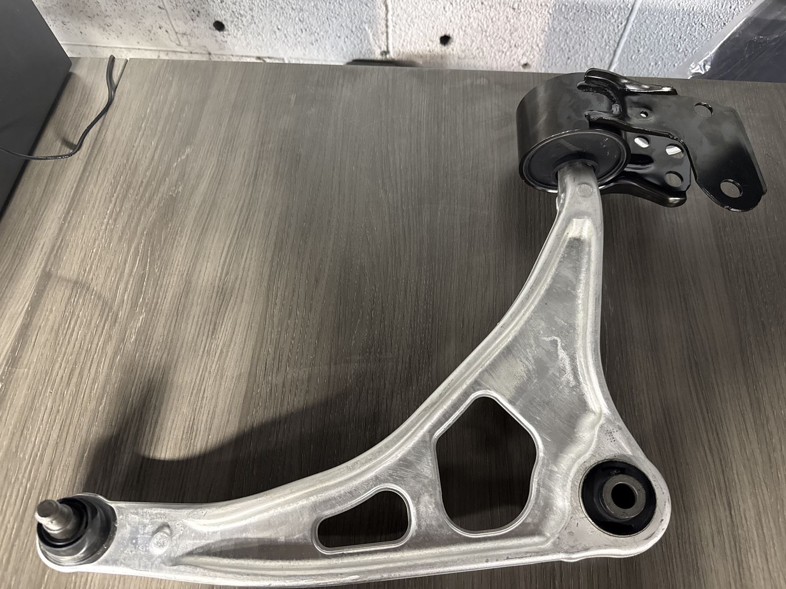 OEM Front Lower Control Arm and Ball Joint for 2018-2025 Honda Odyssey
