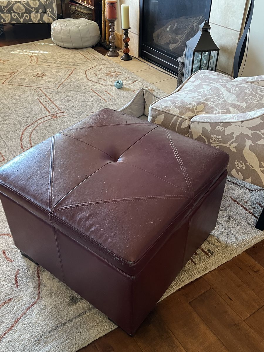 Ottoman/side Table With Storage