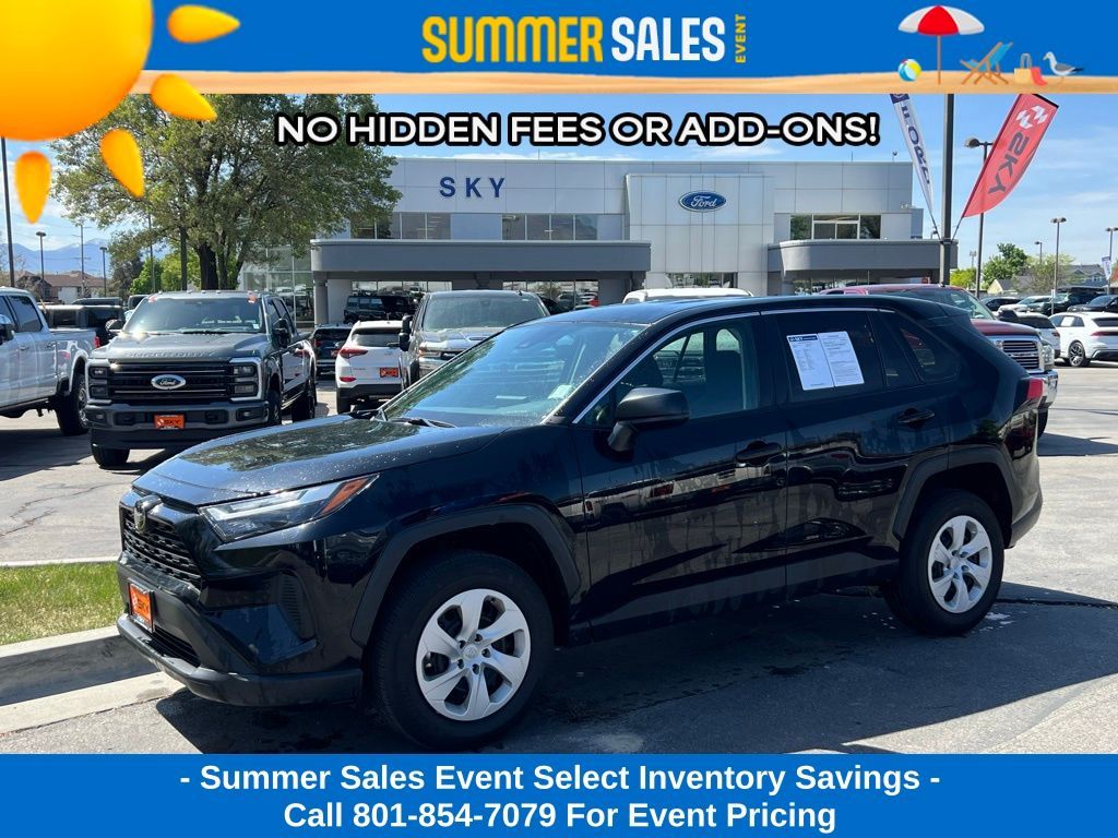 2024 Toyota RAV4 LE