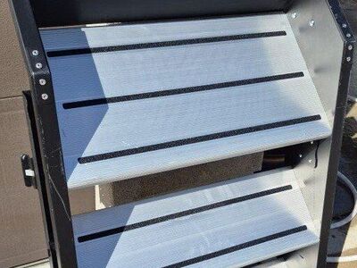 Lci Solid triple step for wide doors