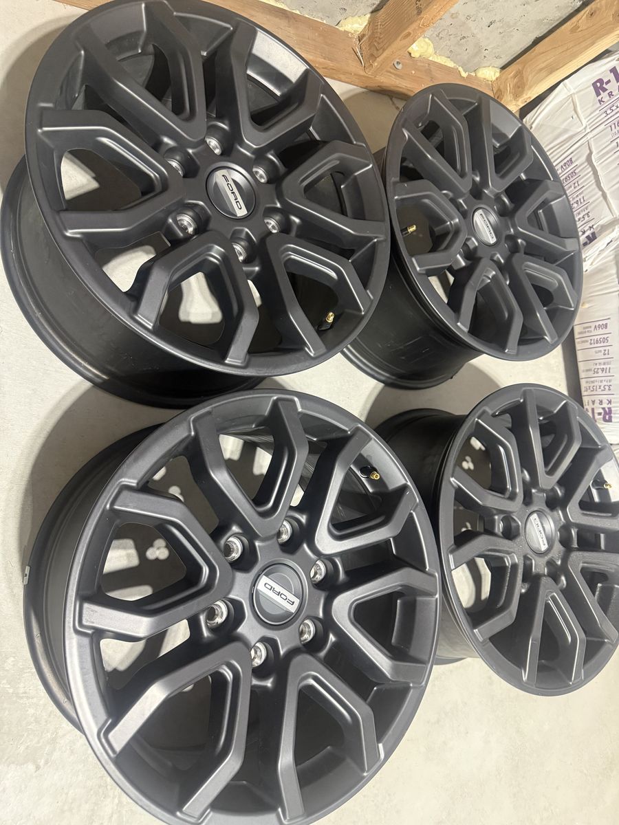2025 Ford Ranger Raptor wheels