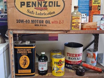 Oil cans and other items.