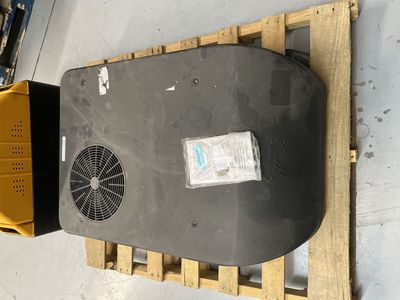 Coleman Mach 8 RV AC Heat Pump 47025-079 Cosmetic Damage Untested