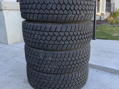 285/70R17 Toyo Open Country WLT1 Load E