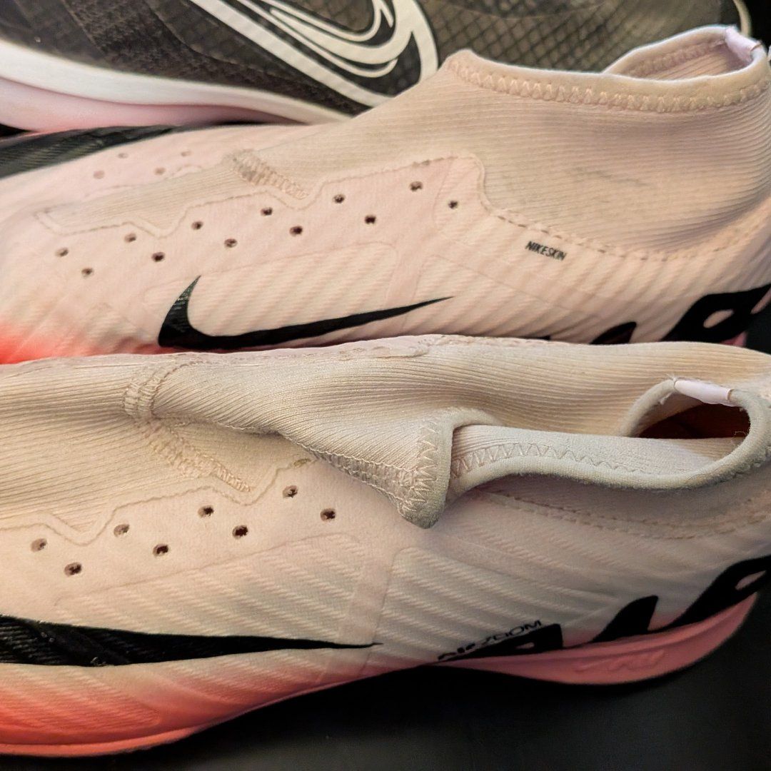 Nike pink indoor soccer