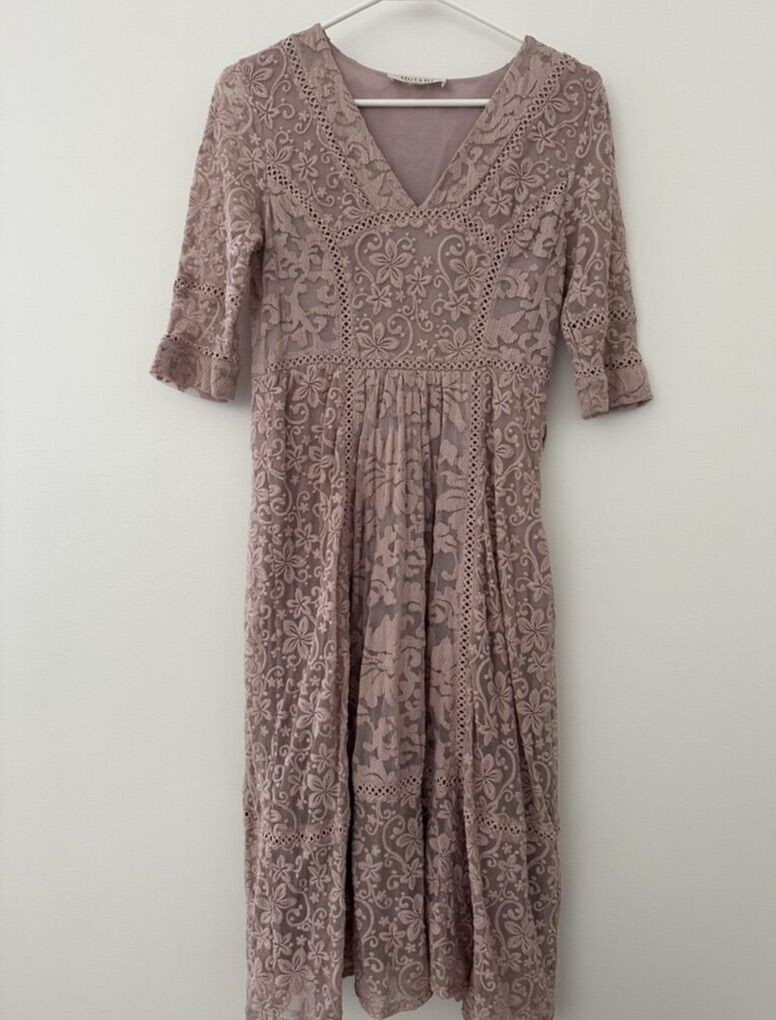 Women / Young Women Beautiful Dress