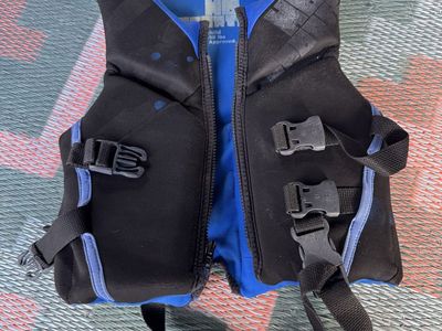 HO Sports Kids Child Life Vest USCG Approved 30-50 lbs Black/Blue Buoyancy Aid