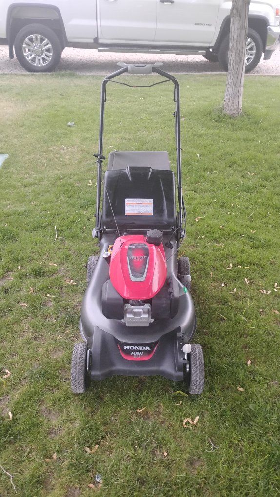 Honda lawnmower HRN 216