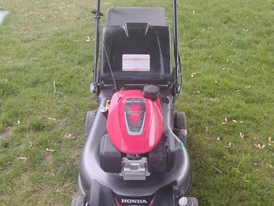 Honda lawnmower HRN 216