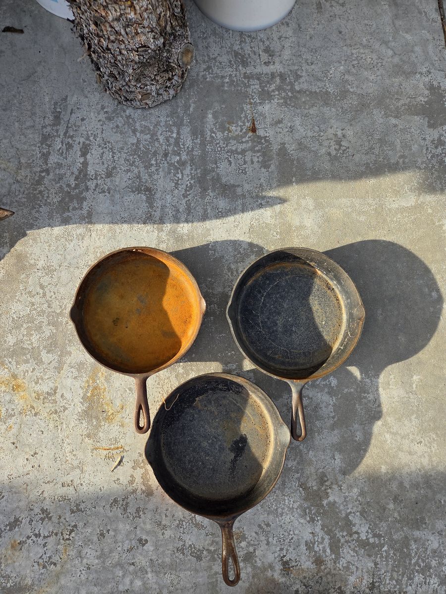 3 Cast Iron Skillets