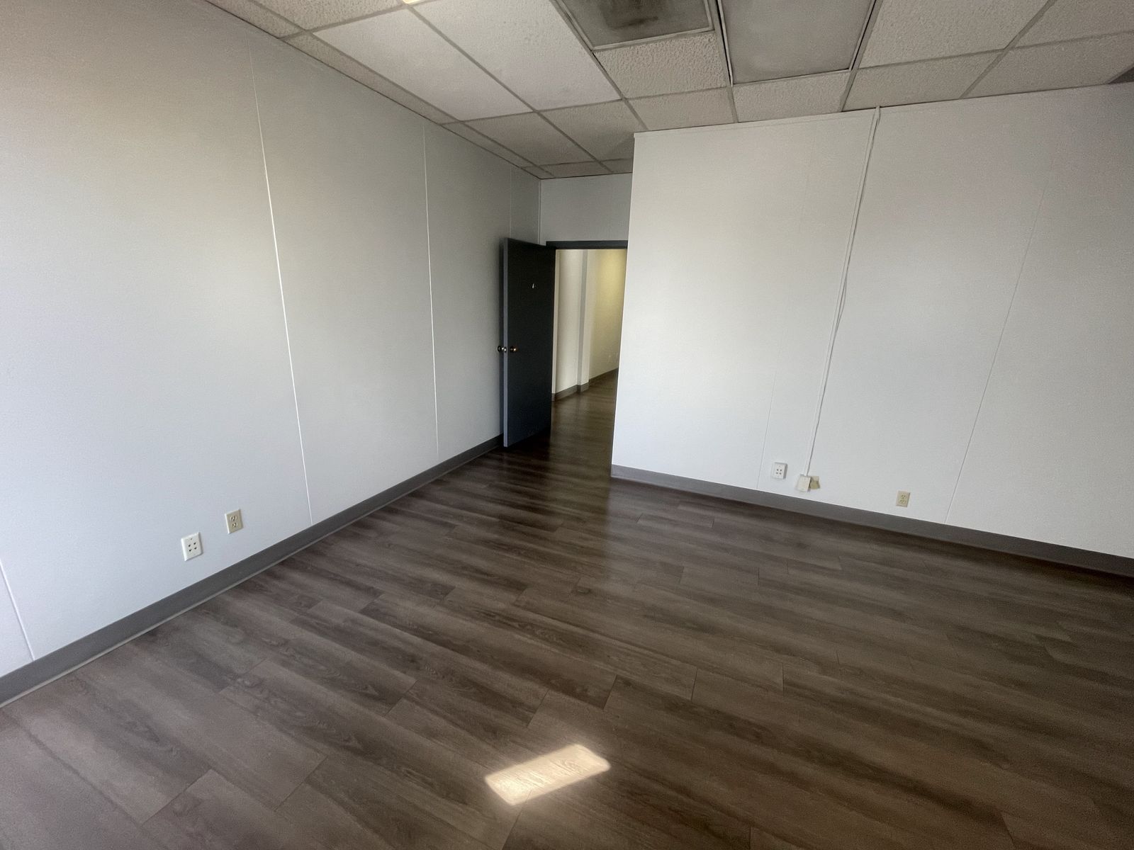 Main image 15