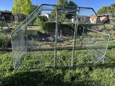 Chicken run/coop enclosure