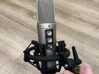 RØDE NT2000 Condenser Microphone