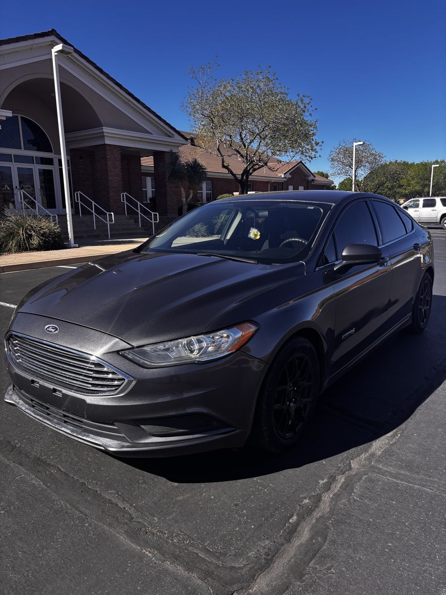 2018 Ford Fusion Hybrid SE