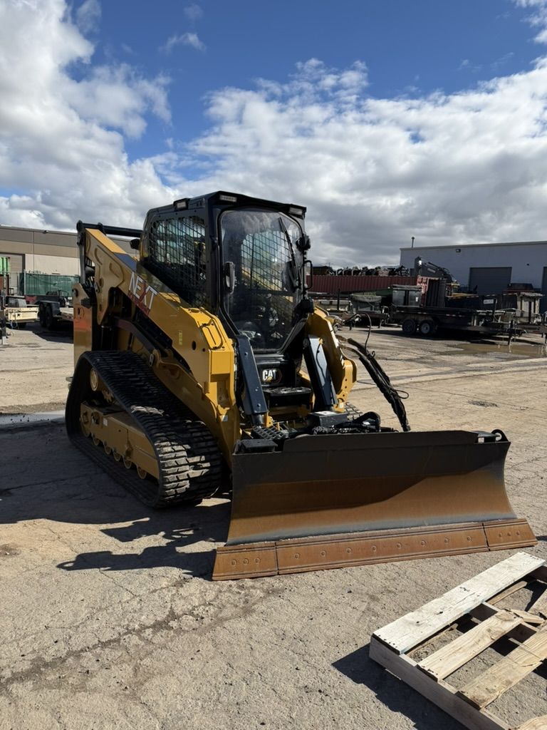 Ex Large CTL, Track Skid Steer Rental – CAT 275 High Flow - Built for Serious Production