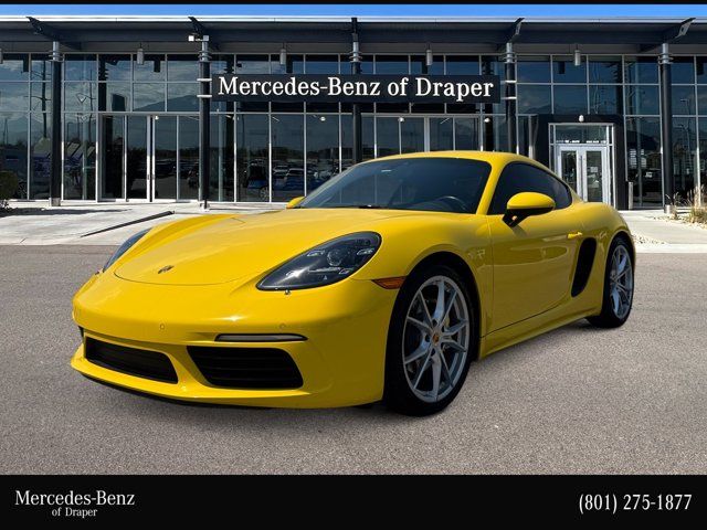 2022 Porsche Cayman T