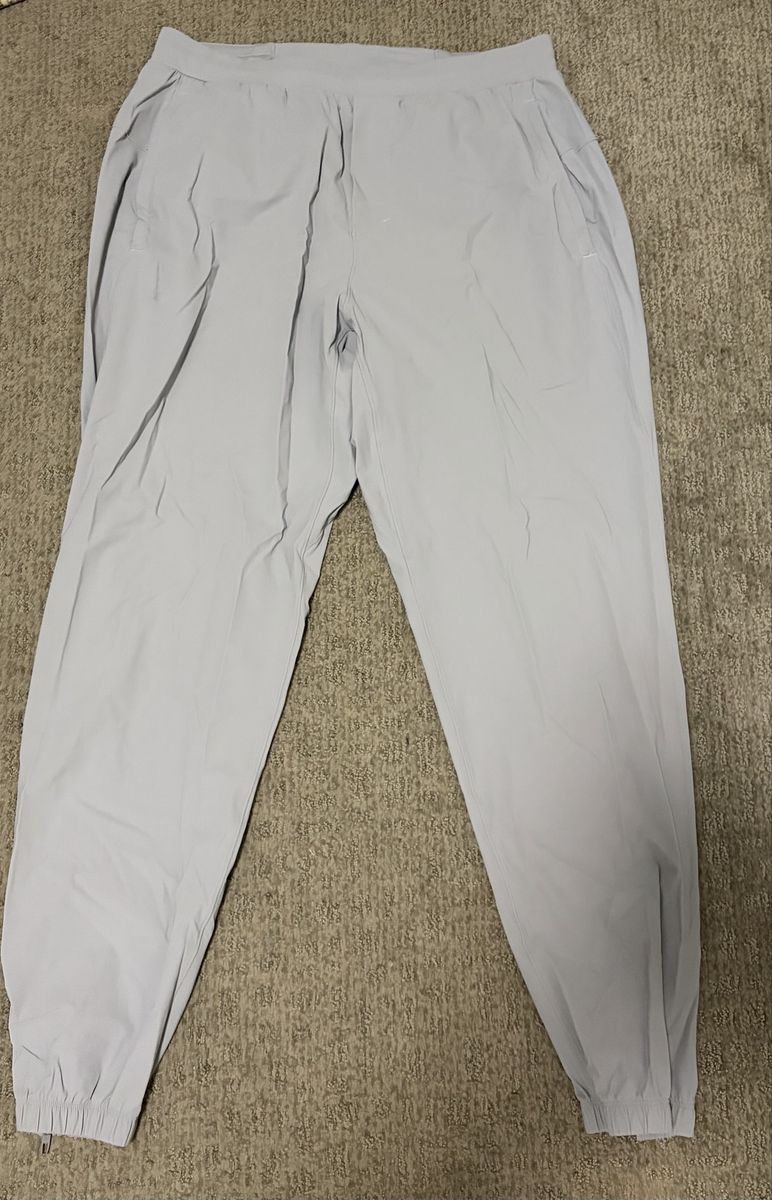 Lululemon Men's Pace Breaker Jogger Pants Light Grey 