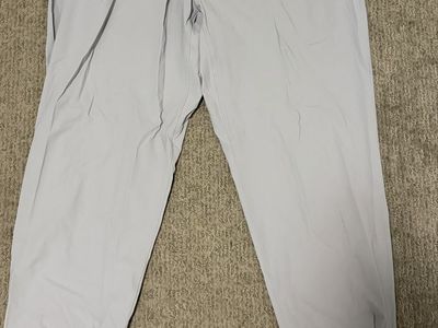 Lululemon Men's Pace Breaker Jogger Pants Light Grey