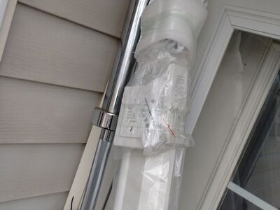 projection screens power and manual 25 for powerd and 15 for manual till gone GREAT FAMLY GIFT