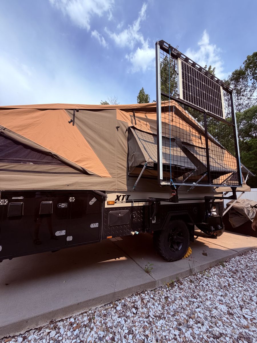 2022 MDC Robson XTT Off-Road Camper