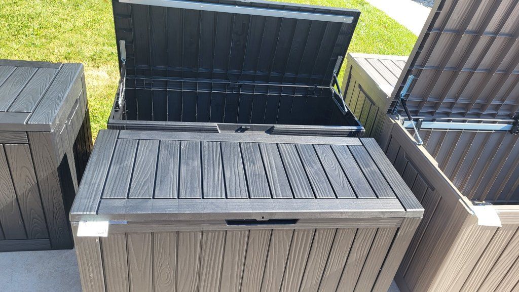 75gal Outdoor Storage Deck Boxes 
**w/Wheels **
Black